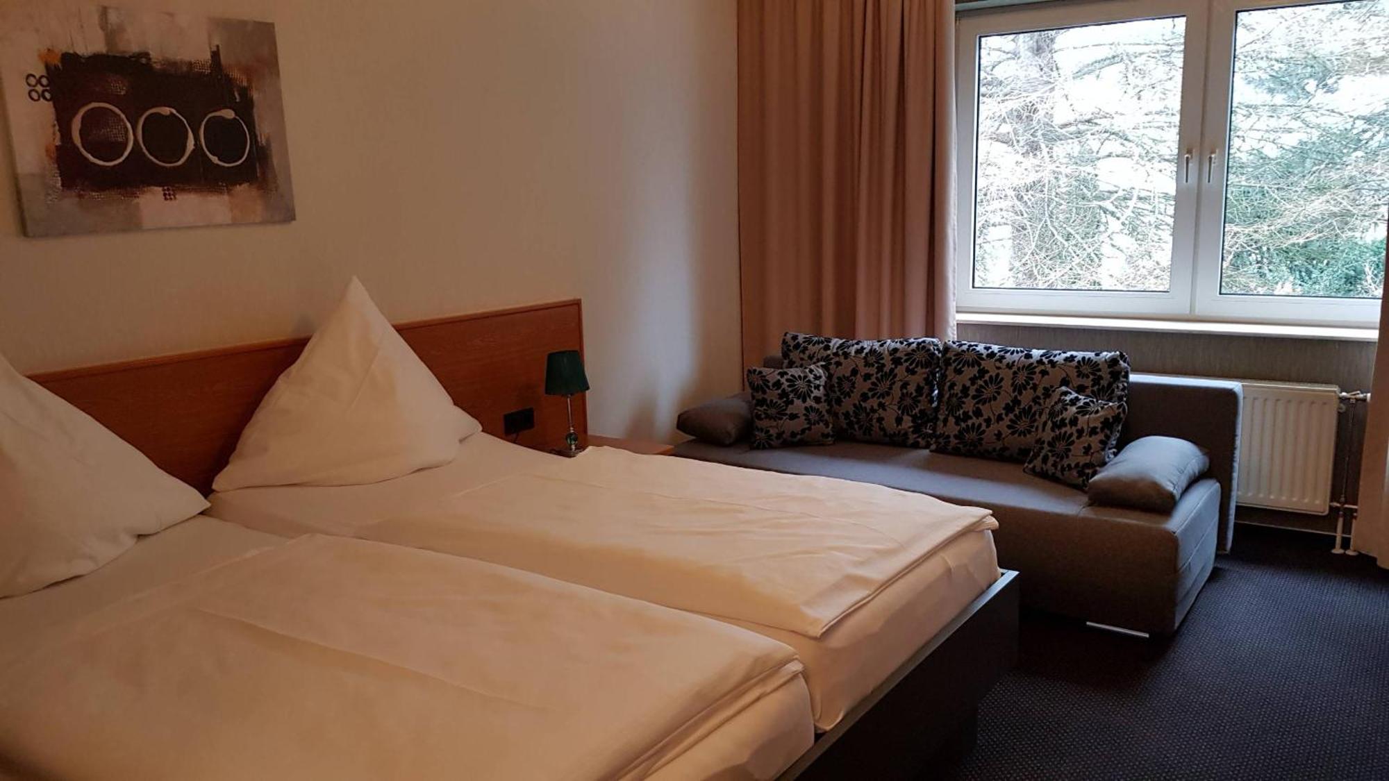 Hotel Walz Salzkotten Bagian luar foto