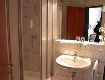 Hotel Walz Salzkotten Bagian luar foto