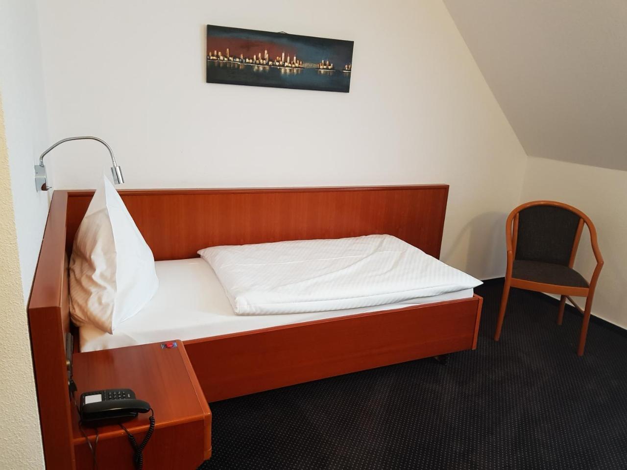 Hotel Walz Salzkotten Bagian luar foto